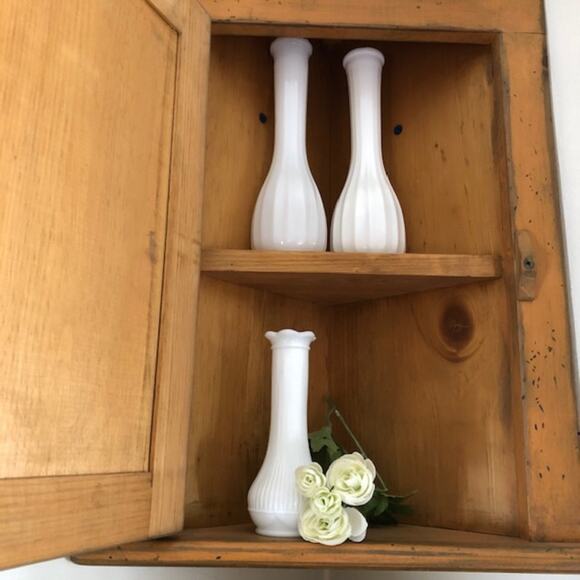 Vintage Ribbed Pattern Milk Glass Vases — Set of 3 - Picture 1 of 4